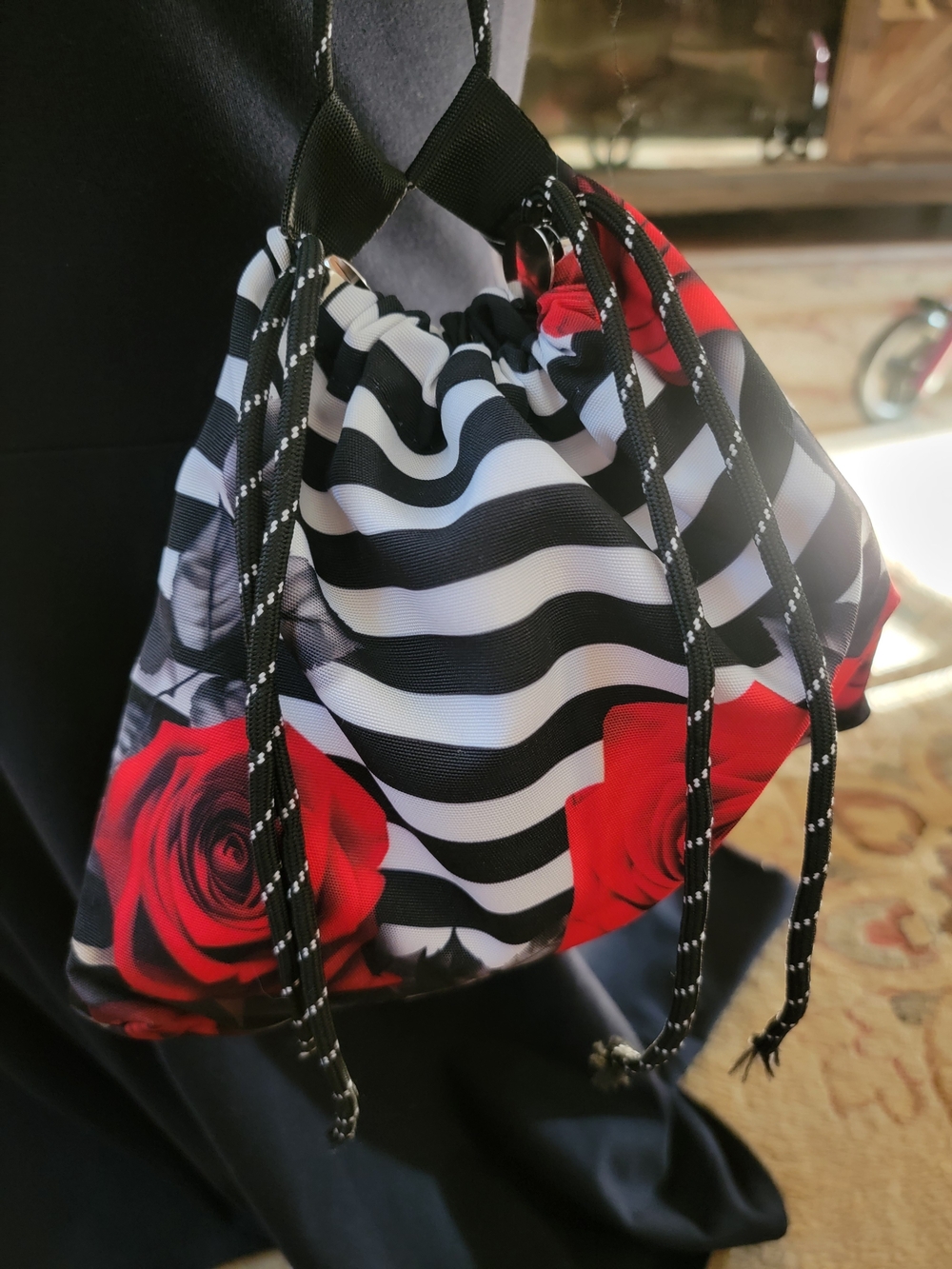 Red Rose Striped Drawstring Crossbody Bag